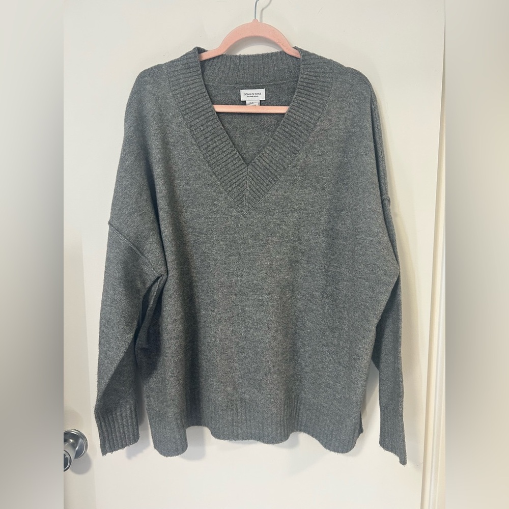 Song of Style Women's Gray V-Neck Sweater